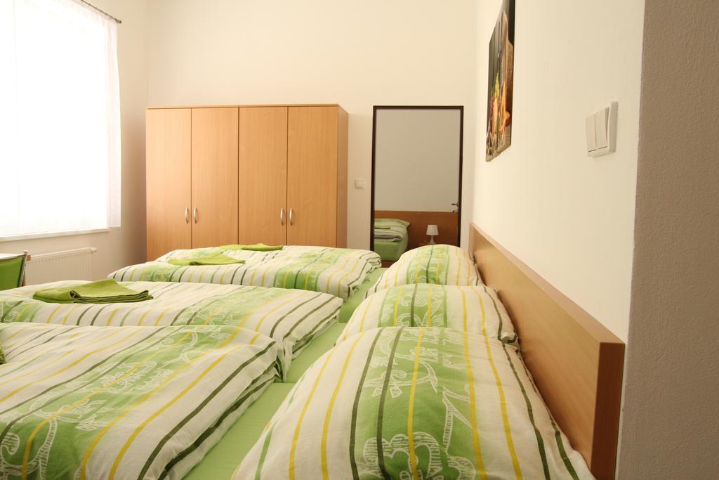 Penzion Bobule Stare Mesto  Rom bilde