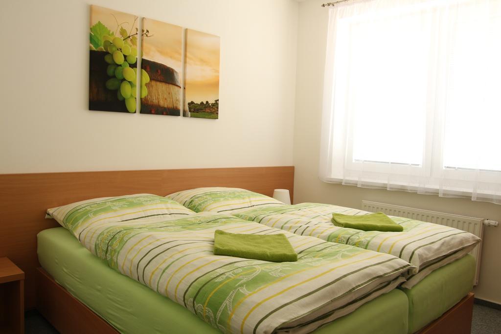 Penzion Bobule Stare Mesto  Rom bilde