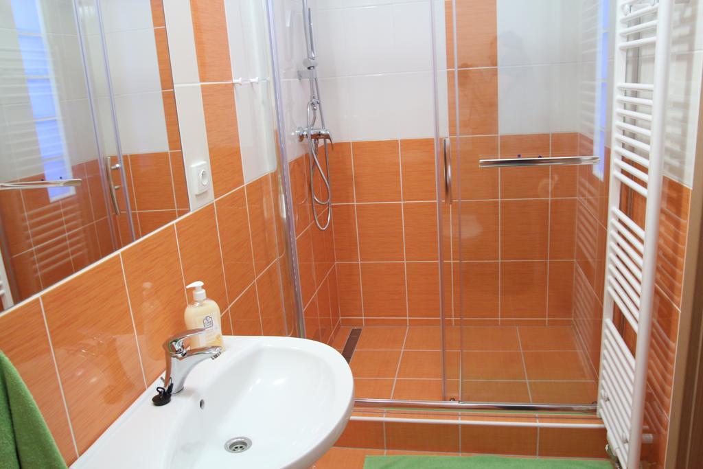 Penzion Bobule Stare Mesto  Rom bilde