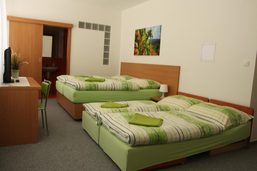 Penzion Bobule Stare Mesto  Rom bilde