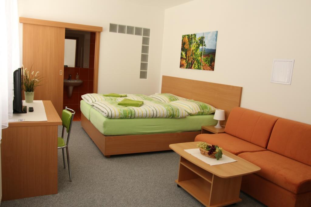 Penzion Bobule Stare Mesto  Rom bilde
