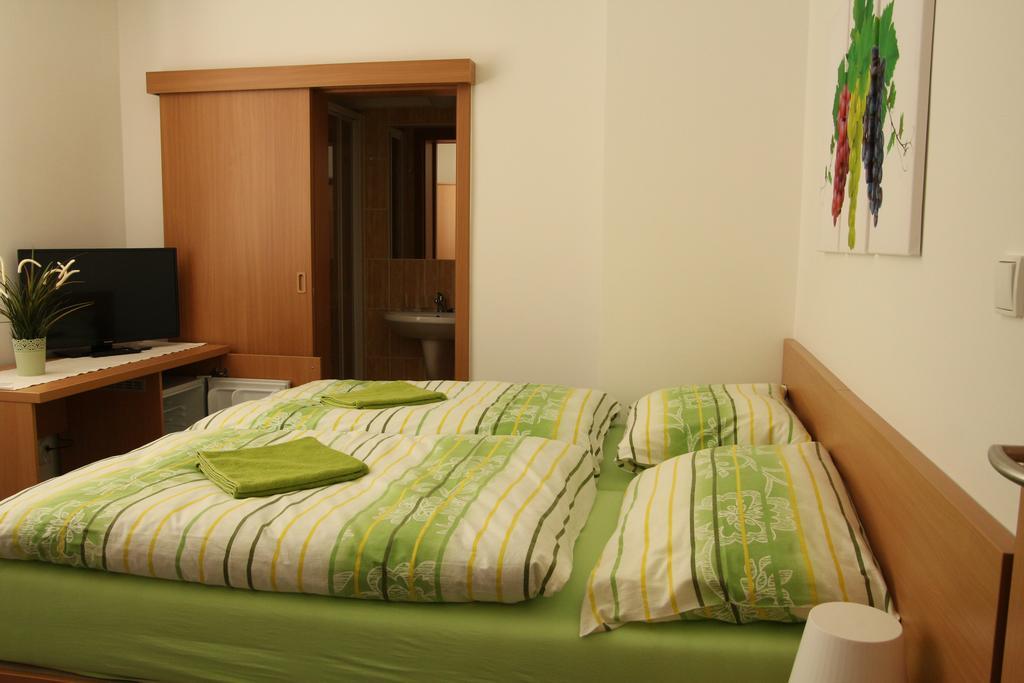 Penzion Bobule Stare Mesto  Rom bilde