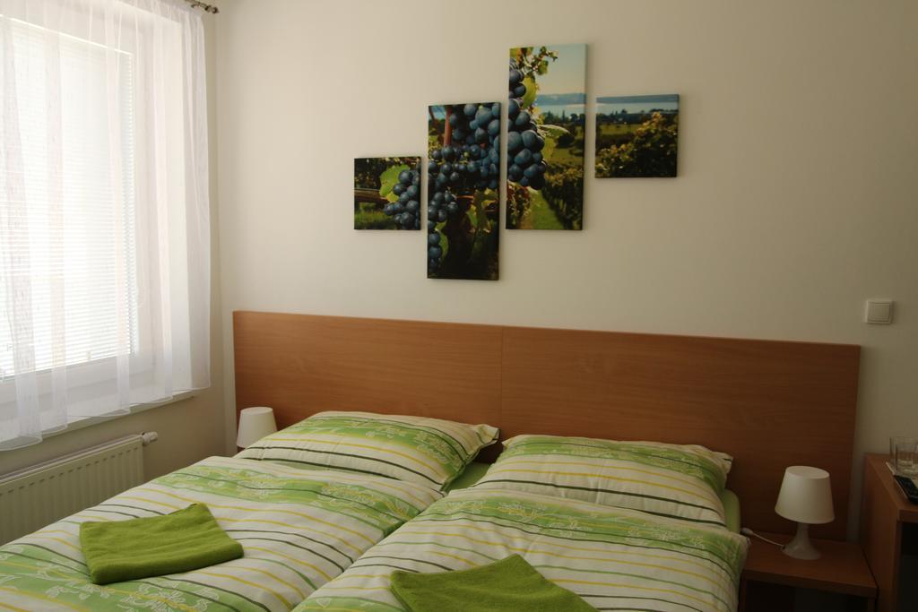 Penzion Bobule Stare Mesto  Rom bilde