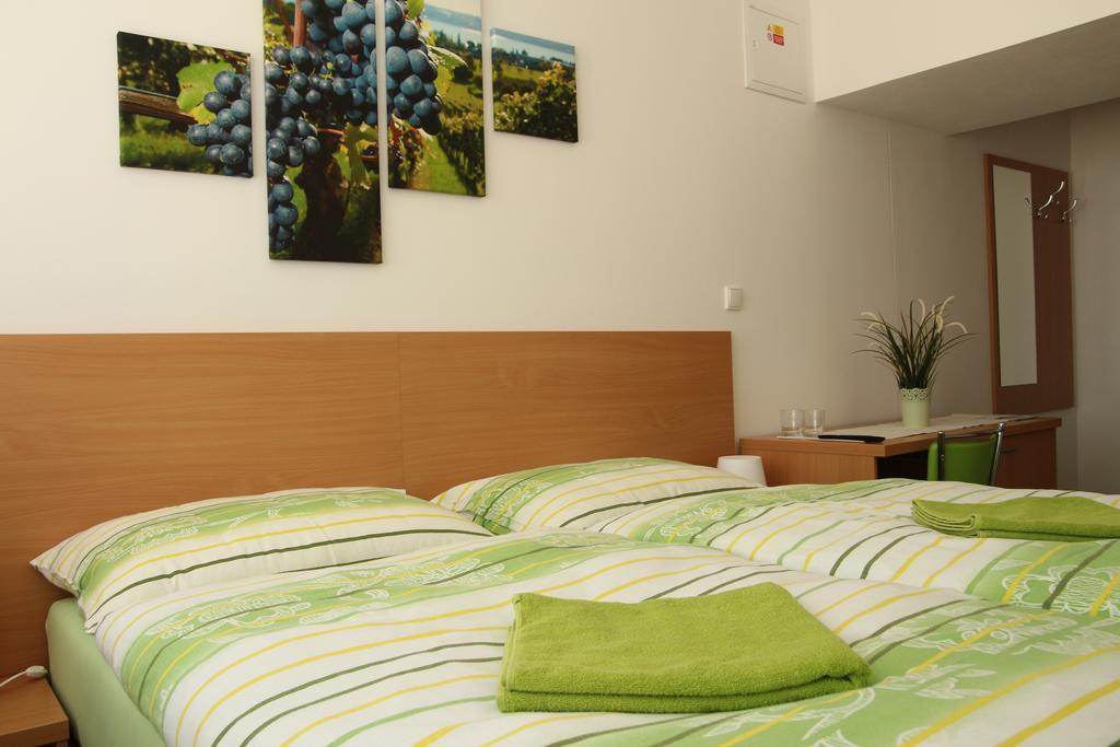 Penzion Bobule Stare Mesto  Rom bilde