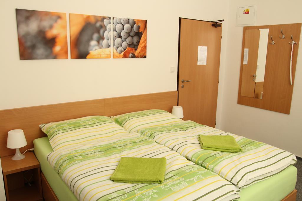Penzion Bobule Stare Mesto  Rom bilde